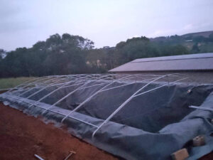 imagem de uma cisterna aberta fabricada pela tecchio ambiental